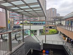 -瑞虹新天地月亮湾