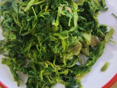 -华龙特色大骨鸡农家菜馆