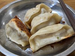 -黄阿姨锅贴大王(万航渡路店)