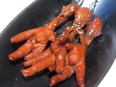 连骨头都不剩的鸡爪-佬肥猫(周浦万达店)