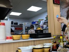 -锅神麻辣烫