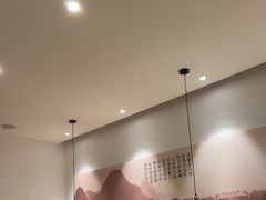 -蜜桃餐厅·伴山(湖滨商业街店)