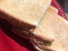 咖椰吐司-HELLO 27 意面·沙拉·帕尼尼