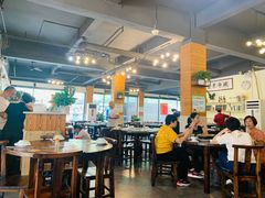 大堂-酱皇乳鸽(富威大厦B座店)