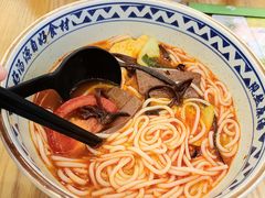 -蒙自源米线大王(信利城市广场店)