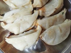 -黄阿姨锅贴大王(万航渡路店)