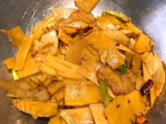 -蔼若春.传承三十年云南菜(金碧公园店)