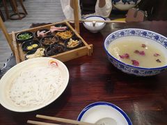 -双桥园·云南过桥米线(古城南门店)