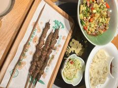 -娜仁图雅蒙古美食村(33小镇店)