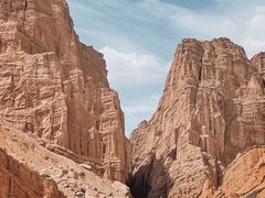 -天山神秘大峡谷