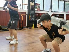 -温鉴良实用咏春拳