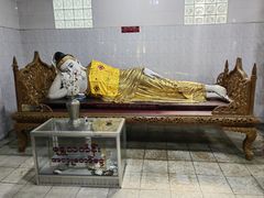 -ခြောက်ထပ်ကြီးရွှေသာလျောင်းဘုရားကြီး