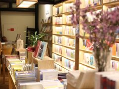 -猫的天空之城概念书店(杭州南宋御街店)