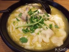 -鑫花溪牛肉米粉(文星广场店)