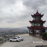 登高而望远，美不胜收，旅游不过就是看看山看看海。看看自己所在