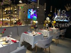 -Bo Lounge & BOA Club