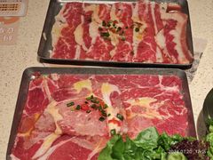 -蚂蚁洞·烤肉大营地(上海静安大悦城店)