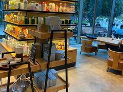 面包甜点陈列柜-星巴克臻选(杭州嘉里中心1F店)