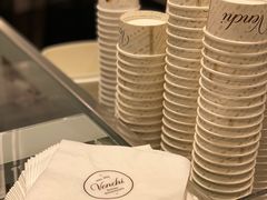 -VENCHI 闻绮(上海佛罗伦萨小镇店)