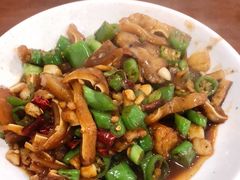 尖椒猪耳-凡老头米线砂锅(古荡新村西粮站)