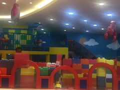 -酷洛小镇(步步高新天地购物广场店)