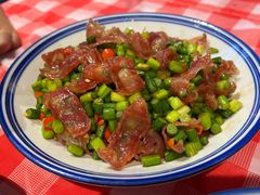 蒜苔炒土家腊肠-荆九爷爆炒桥头三嫩(浙大店)