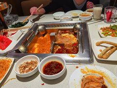 -海底捞火锅鲜切牛肉主题店(长寿路店)