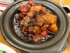 瓦罐红烧肉-堂瓦里·33年传统赣菜(第一街区店)