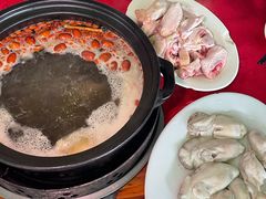 滋补汤底-花苑美食横琴生蚝火锅(拱北粤华路店)