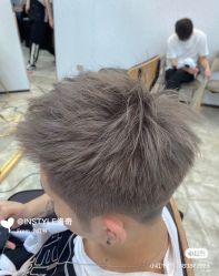 -时尚殿堂明星门店