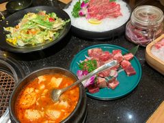 -韩烧牛中牛·甄选黑牛烤肉(黑金店)