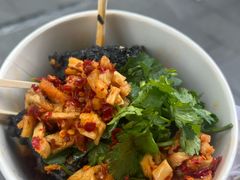 -黑色经典臭豆腐·湖南特产(步行街店)