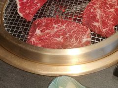 -铭牛烧肉·和牛海鲜自助(高新月牙湖店)
