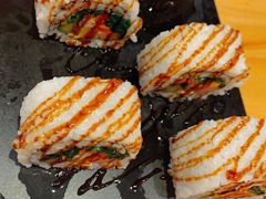 鳗鱼寿司-唯成•韩国炭火烤肉 유성고기