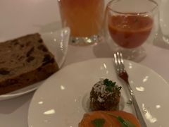 三文鱼刺身脆米-Jean Georges