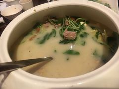 青菜豆腐鸭架汤-广州中心皇冠假日酒店·百粤楼