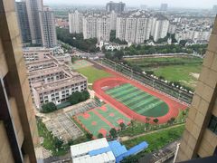 -广州英豪斯酒店(番禺政务中心傍江地铁站店)