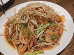 -泉畔人家·老济南经典鲁菜(大明湖店)