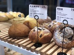 -焙丽拾光(麦凯乐直营店)