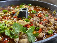 -兔行天下-鸿鹤鲜锅兔(中海国际店)