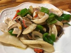 -小锅巴纳西餐厅
