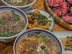 -云阿蛮云南生烫牛肉米线(奉贤路店)