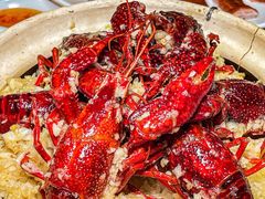 蒜蓉小龙虾煲仔饭-七寸飝大饭店(马场店)