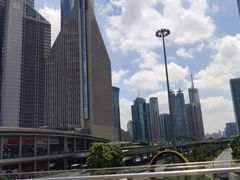 -陆家嘴空中步行连廊