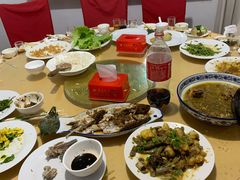 -华龙特色大骨鸡农家菜馆