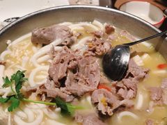 肥牛一锅鲜-新白鹿餐厅(城西银泰城店)