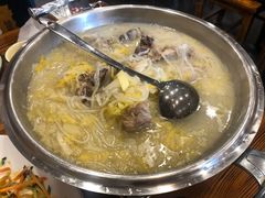 大骨头炖酸菜-东北农家小院(定西路店)