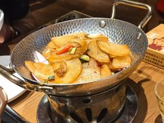 -隔壁老王·家常云南菜(花巷店)