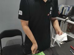 -镜客眼镜(浦江欢乐颂店)