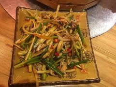 -郑件洋芋饭庄